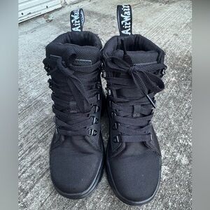 DR MARTENS COMBS WOMENS Black Lace-Up Boots SIZE 5 USL